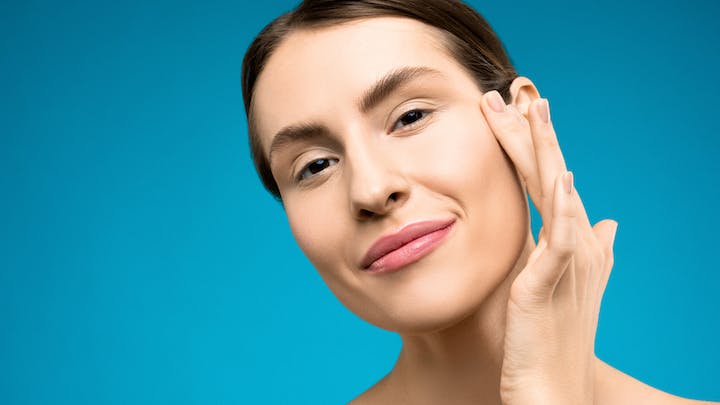5 tendances maquillage qui font la part belle au naturel
